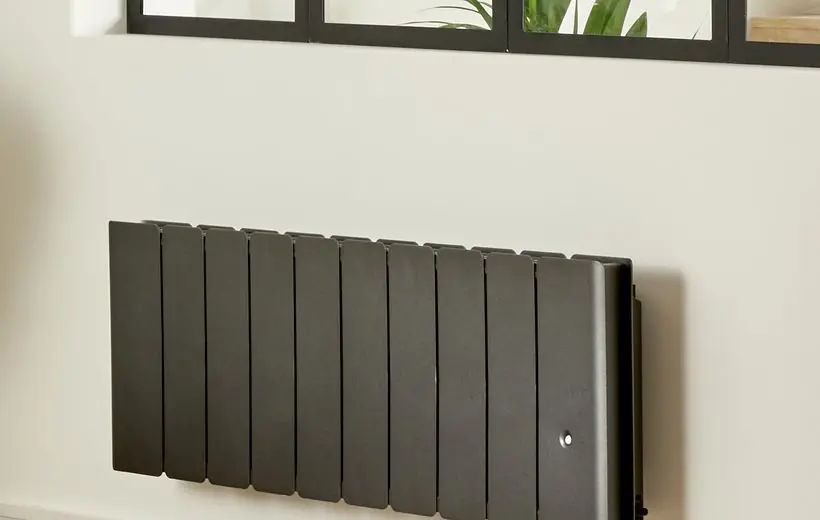 Radiateur électrique inertie 1500W Blanc Plinthe Beladoo - Intuis